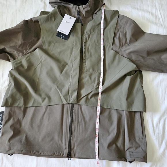 Nike Storm Fit Run Division Hooded Jacket Olive DV1247-222 Women's Size Large - Picture 5 of 12